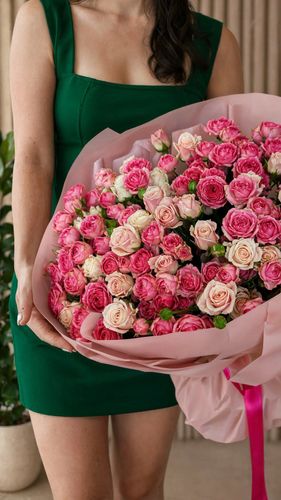 Фуксия и сливки · 35 кустовых роз